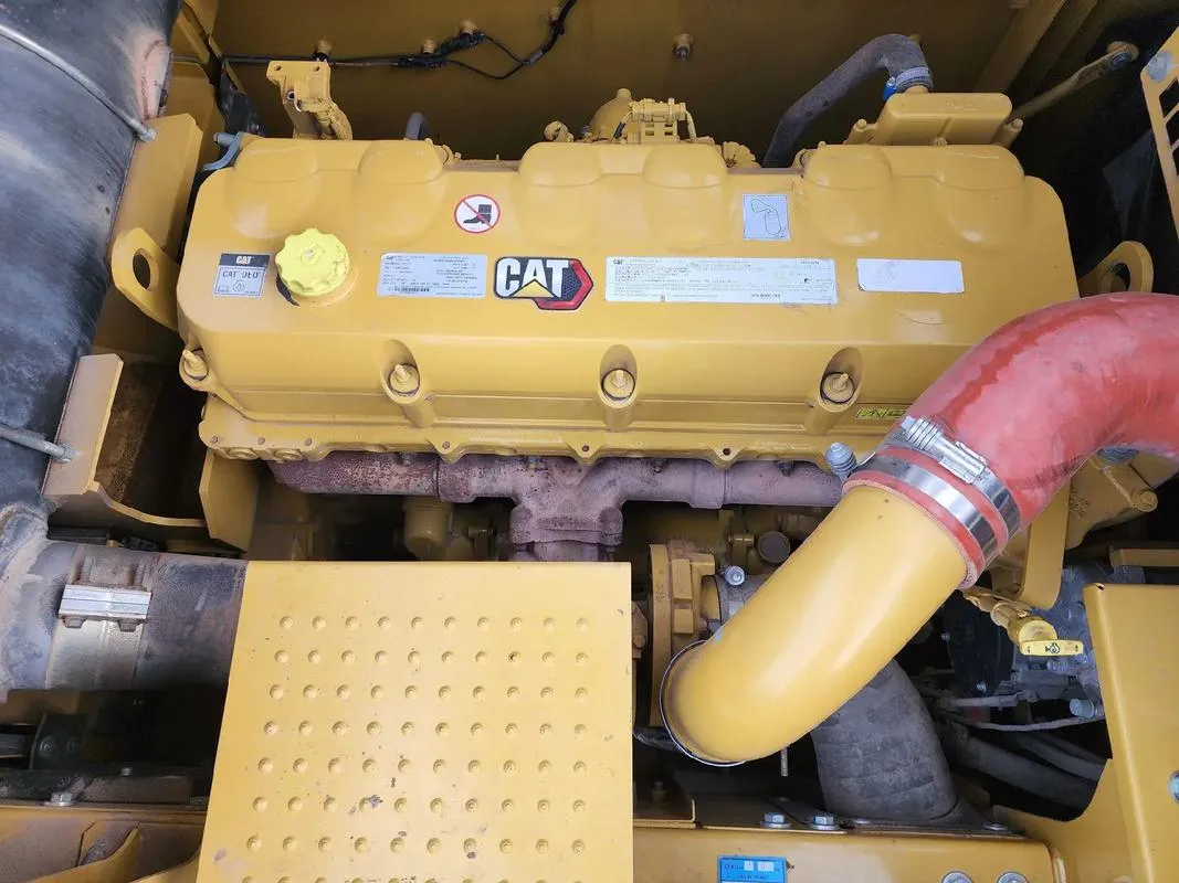 Used CAT 352 Large Excavator4