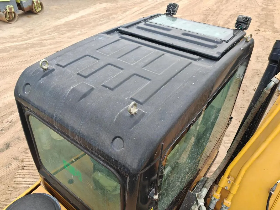 Used SANY SY245H Medium Excavator3