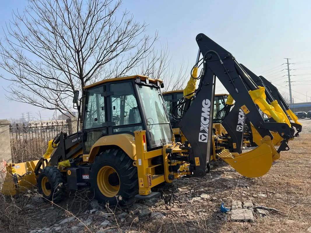 Used XCMG XC870HK Backhoe Loader1