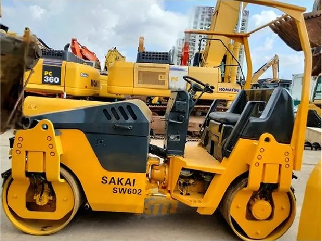 Used SAKAI SW602 Vibratory Roller0