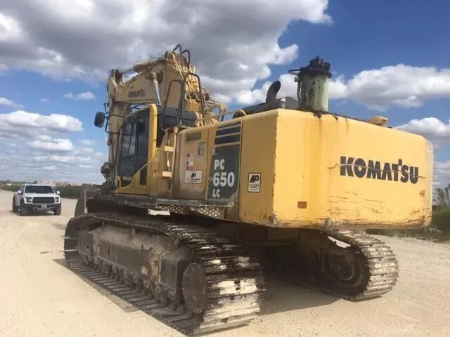 Used KOMATSU PC650LC-8 Large Excavator3