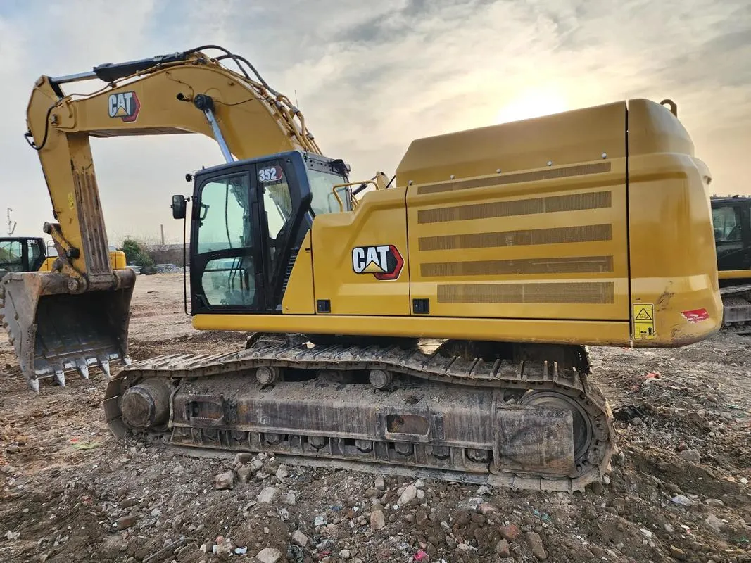 Used CAT 352 Large Excavator