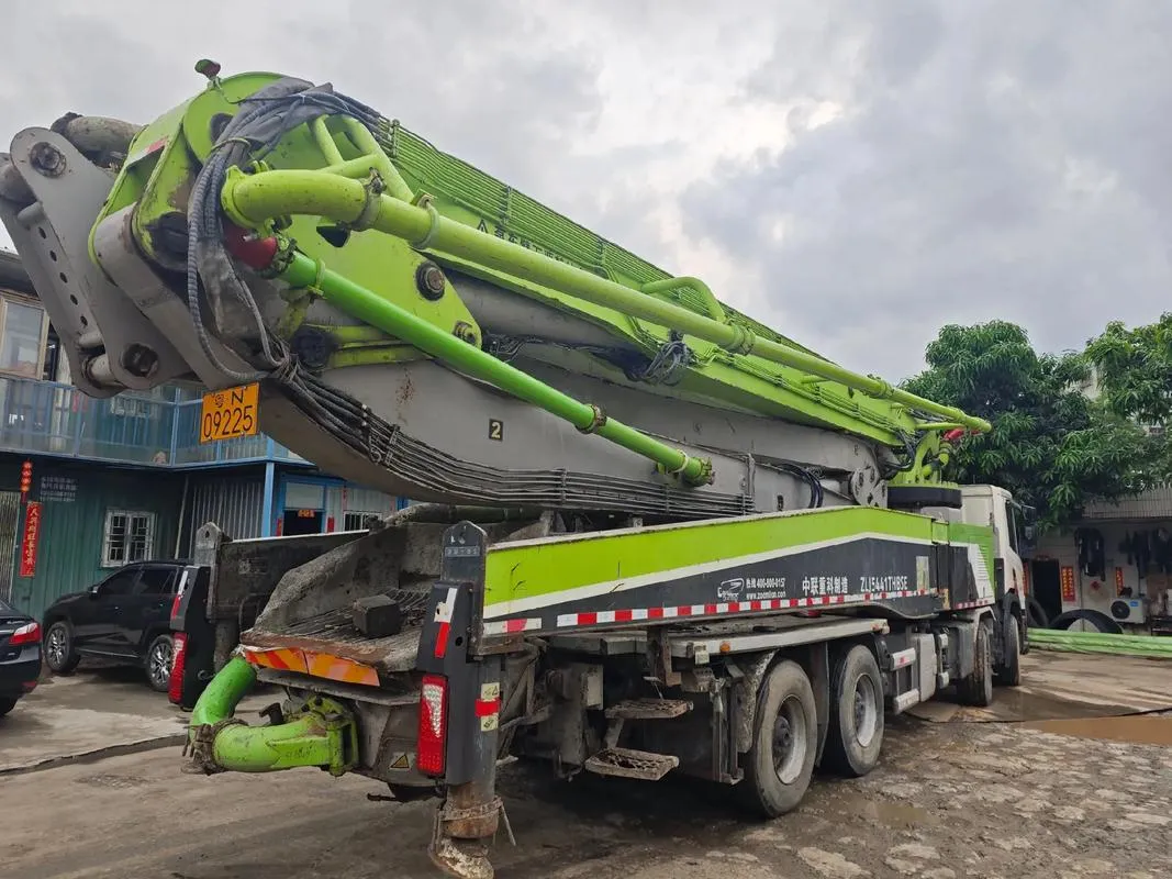 Used ZOOMLION 54M Truck-Mounted Concrete Pump1