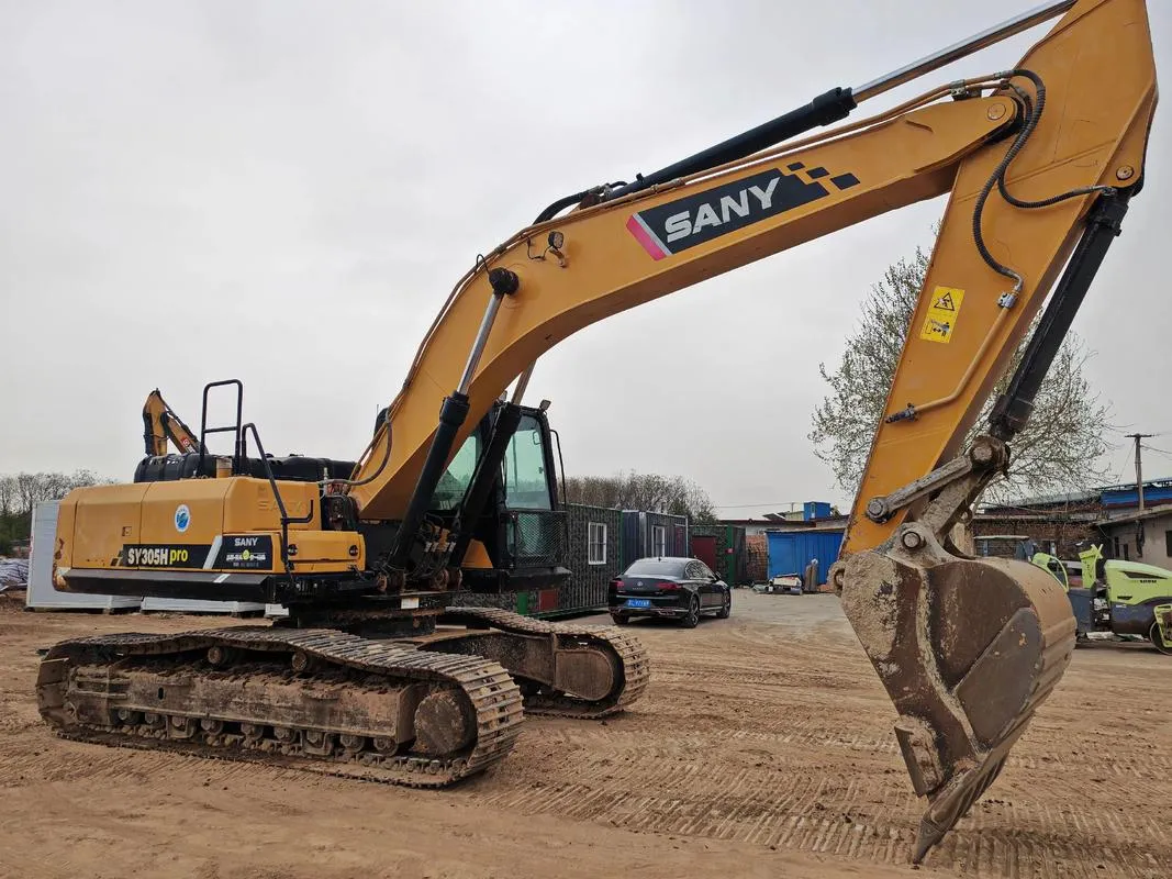 Used SANY SY245H Medium Excavator1