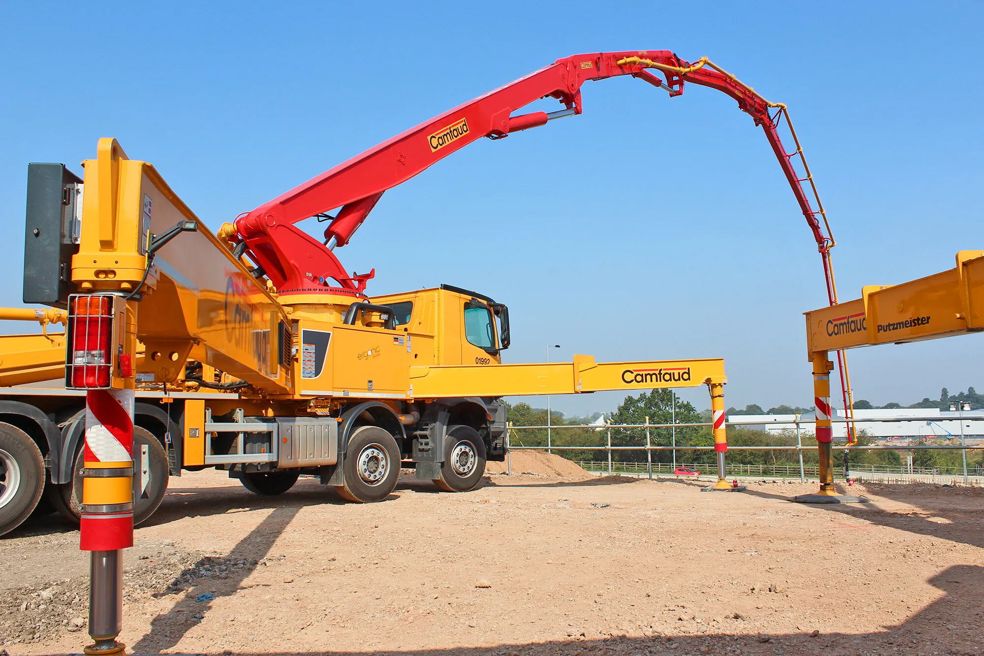 Used Camfaud SPB 18 Tracked Placing Boom1