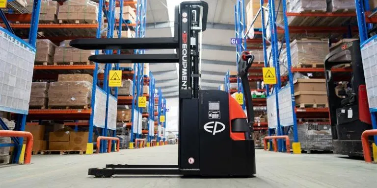 Used EP ES14-14WA Electric Stacker