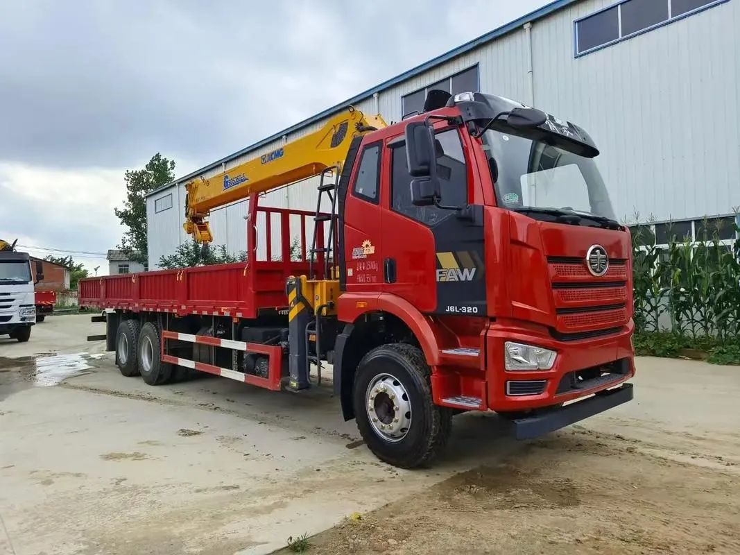 Used FAW J6L 6x4 Truck-Mounted Crane1