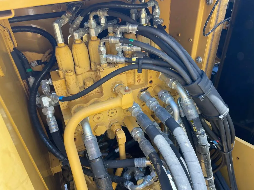 Used CAT 312D2GC Medium Excavator5