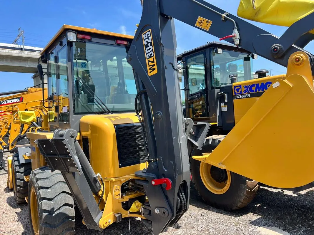 Used XCMG WZ30-25 Backhoe Loader1