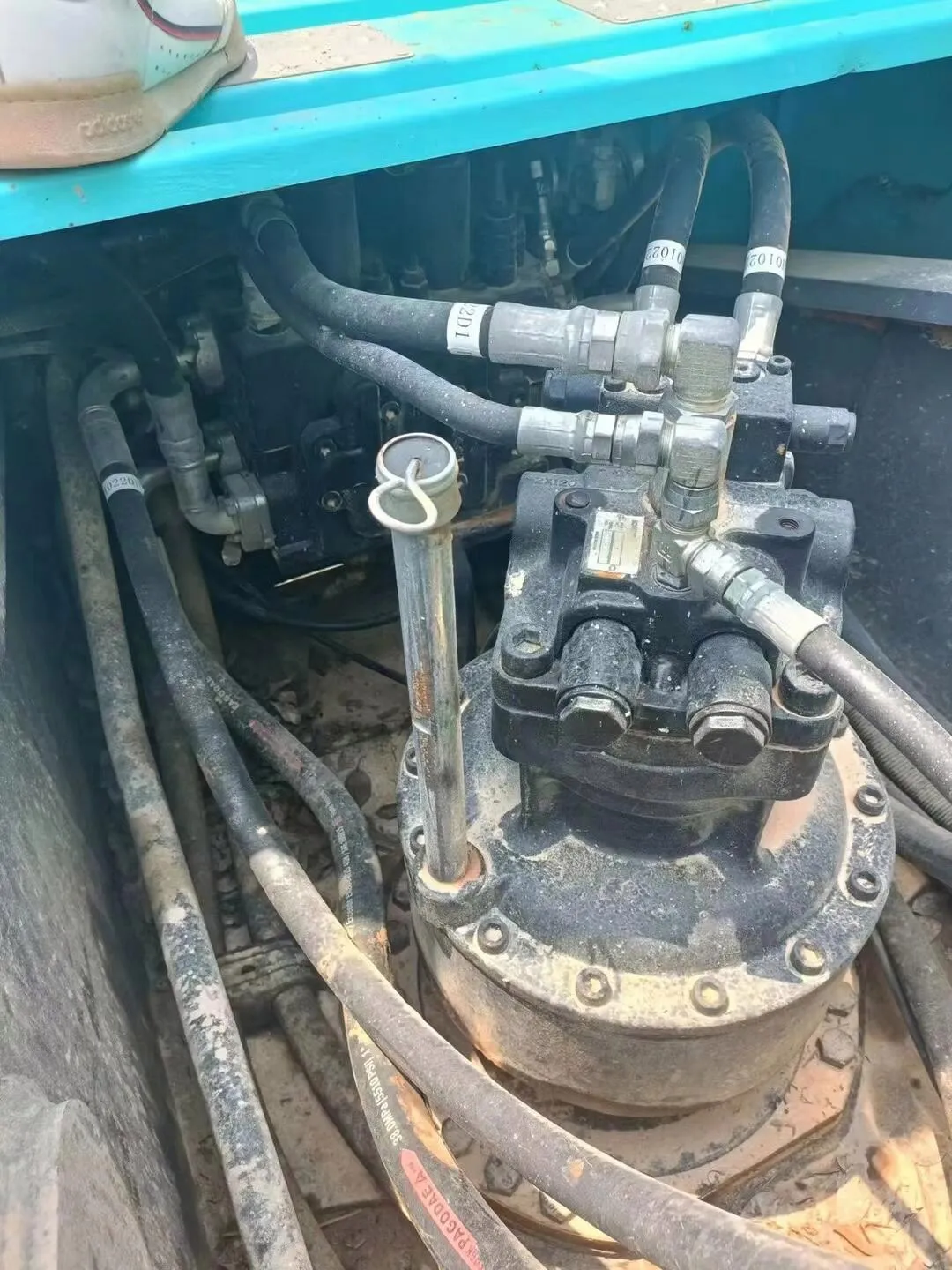 Used KOMATSU PC240LC-8M0 Medium Excavator3