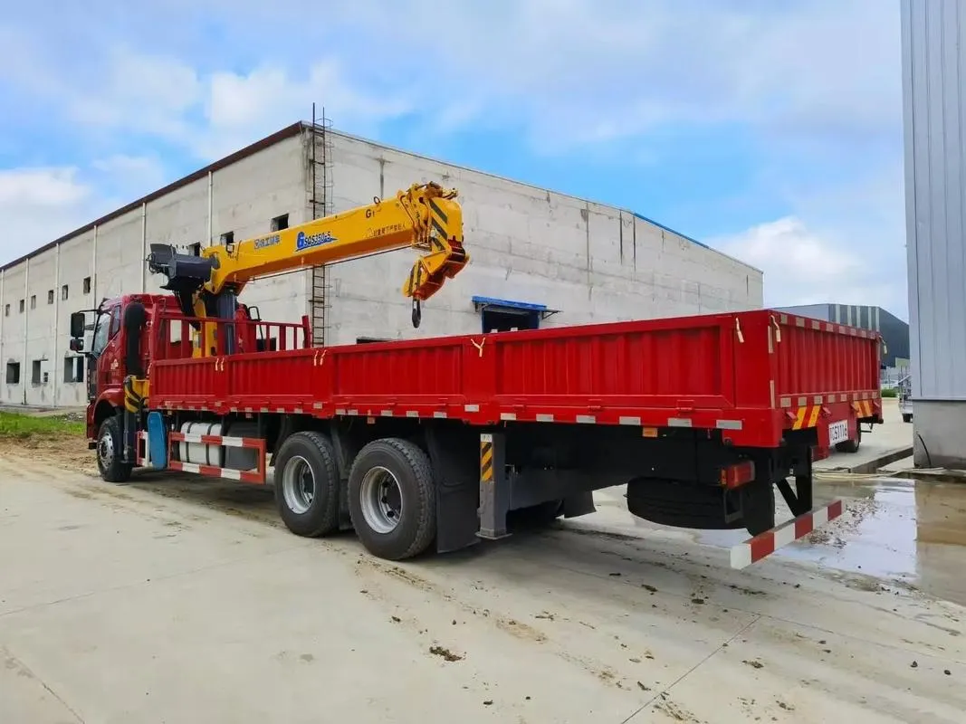 Used FAW J6L 6x4 Truck-Mounted Crane0