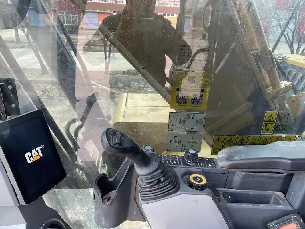 Used CAT 330GC Medium Excavator4