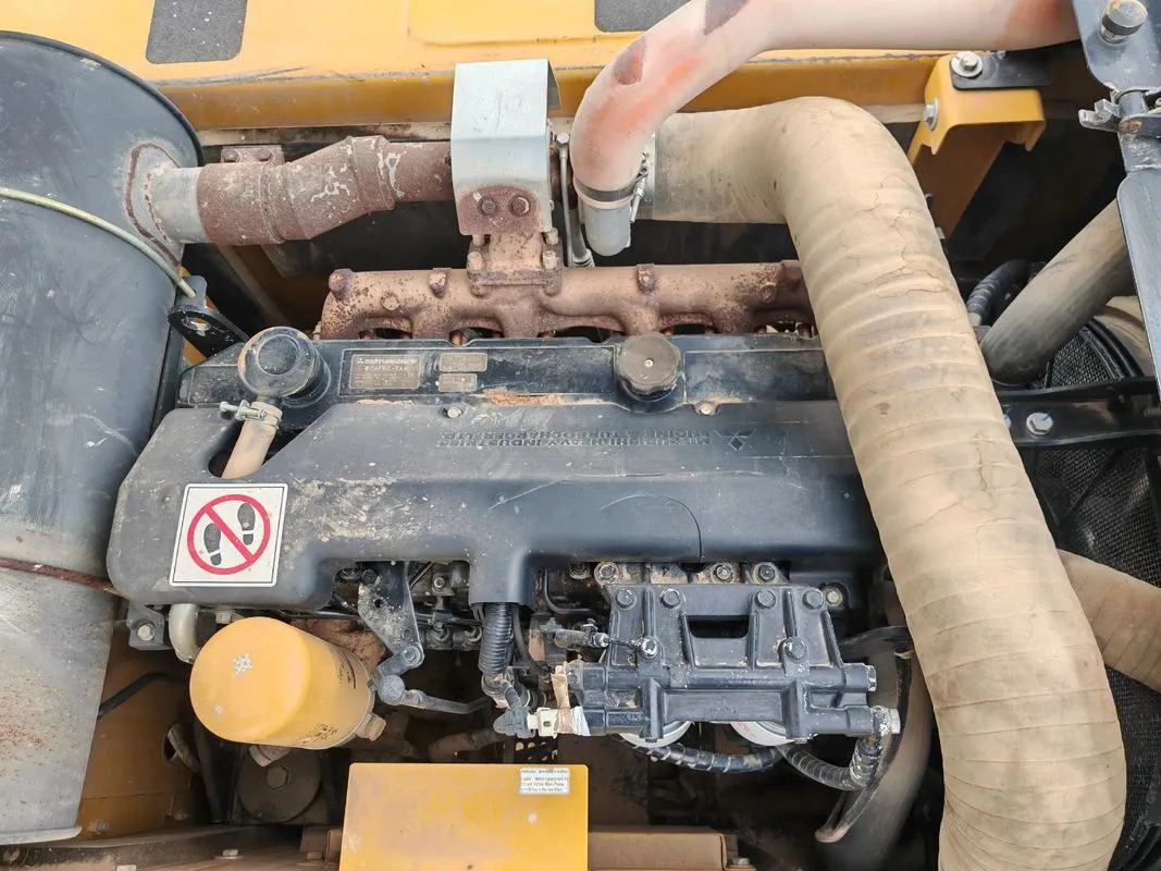 Used SANY SY245H Medium Excavator5