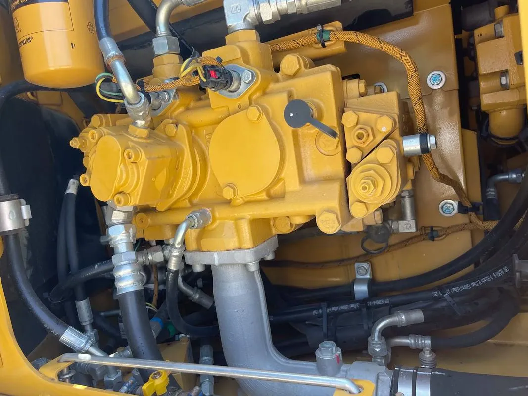 Used CAT 312D2GC Medium Excavator1