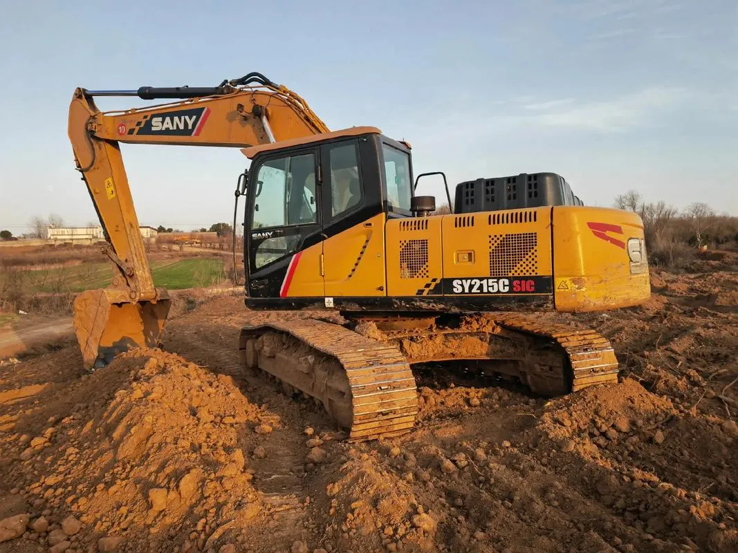 Used SANY SY215C Medium Excavator0